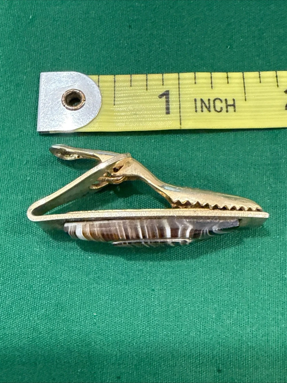 Gold-Tone Brown Striped Agate Men's Tie Bar